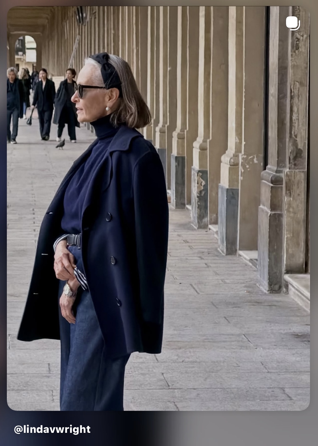 Linda Wright wearing Nadean Grosgrain Bow Headband